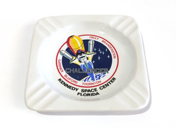 vtg KENNEDY SPACE CENTER &quot;FLORIDA&quot; ashtray.