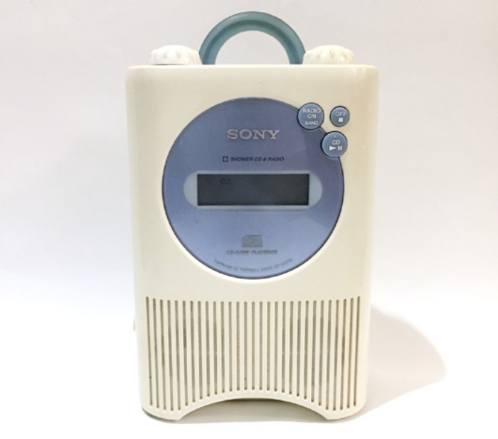 90s SONY SHOWER CD &amp; RADIO(방수 기능 CD 플레이어/라디오).