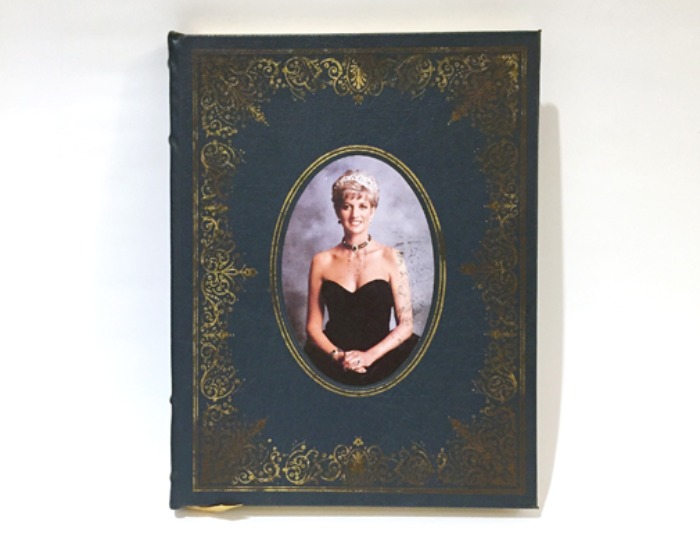 90s &quot;Diana Princess of Wales&quot; photo book.