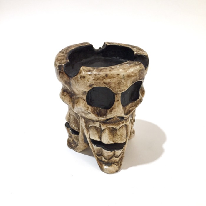 [U.S.A]Vtg skull wood ashtray(재떨이).