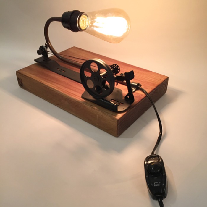 [FRANCE]Antique sewing machine 재봉틀 wood/iron desk lamp.
