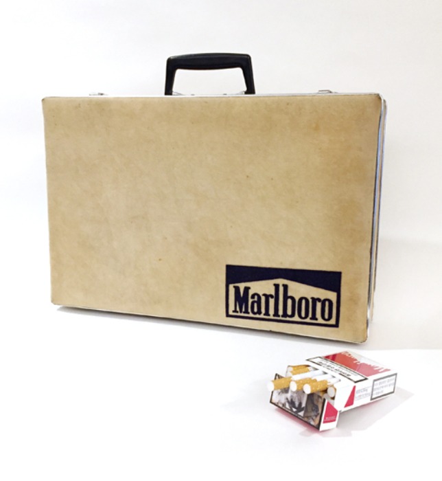 [U.S.A]70s “Marlboro” velvet brief-case.