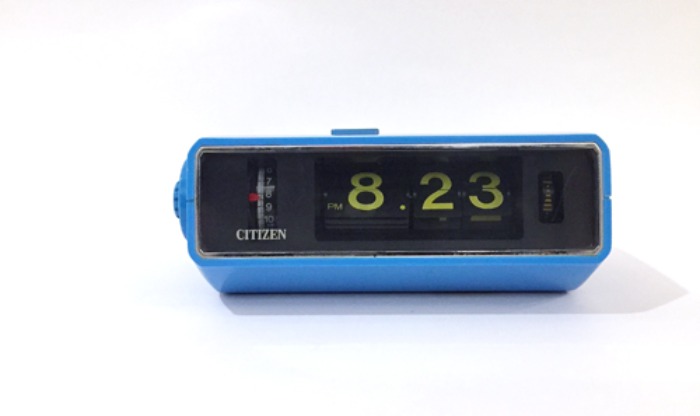 [JAPAN]80s CITIZEN blue flip-clock.