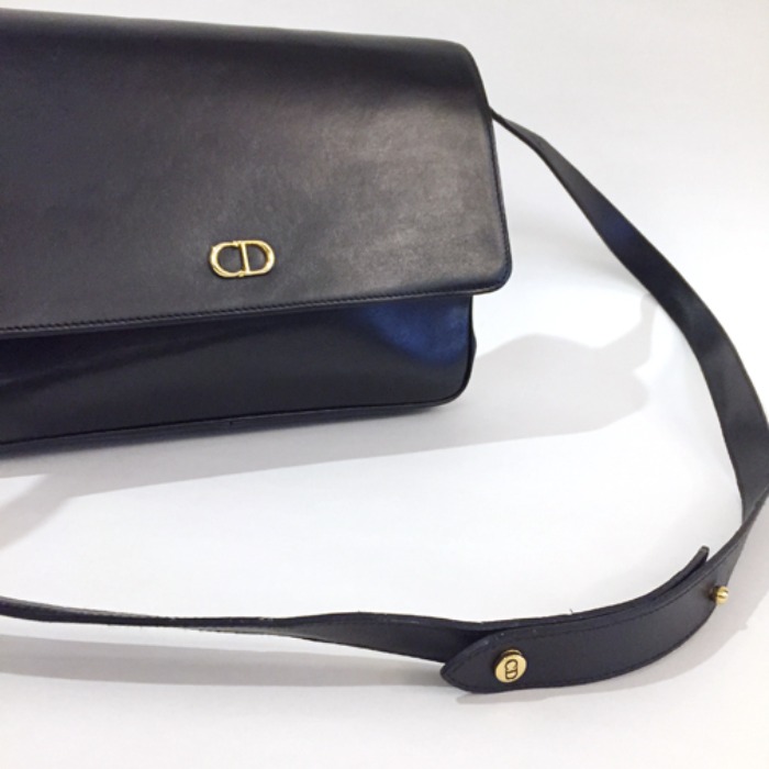 [FRANCE]90s Christian Dior “CD” gold logo shoulder &amp; cross leather bag.