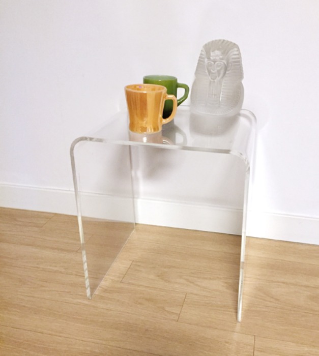 [GERMANY]70s space-age acrylic nesting table.