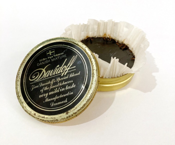 [DENMARK]Davidoff “danish mixture” pipe tobacco.