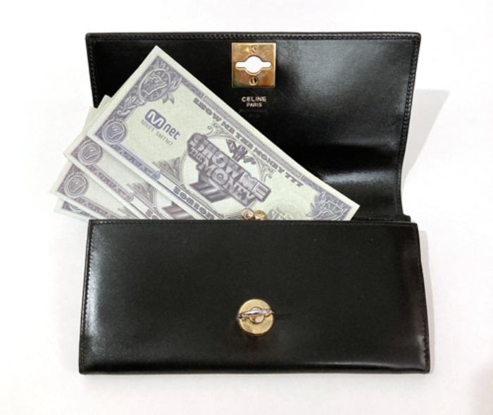 [italy]90s CELINE gold buckle logo long wallet.