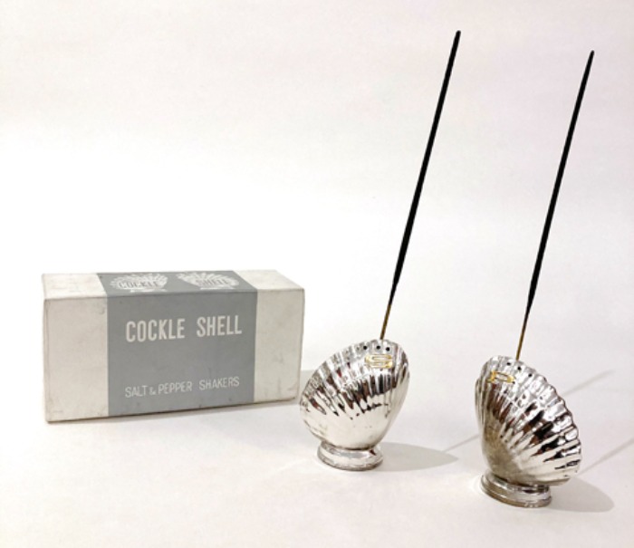 [U.S.A]80s shell 조개 incense holder &amp; salt/pepper case.