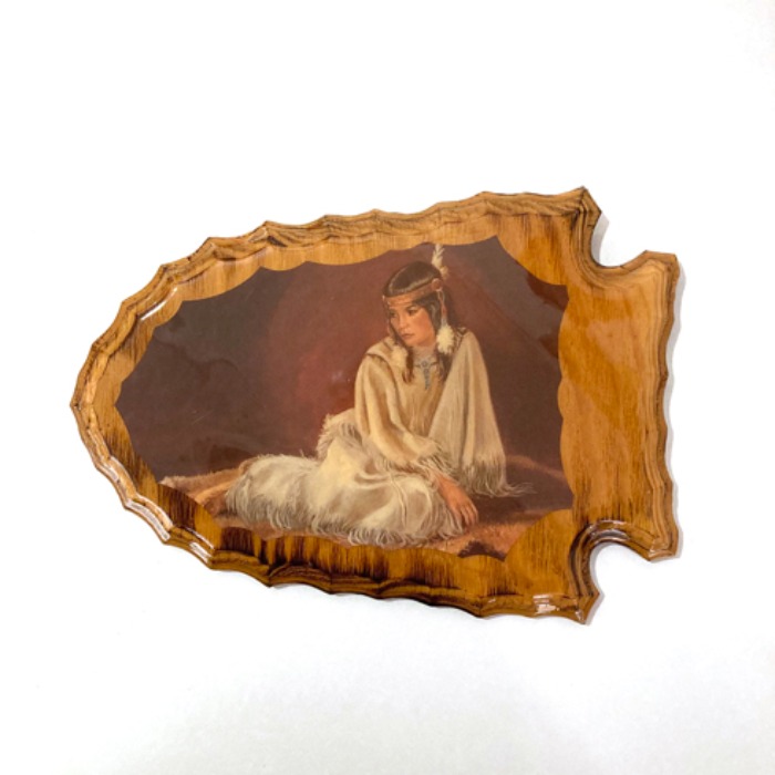 [U.S.A]70s “Native american indian girl” hand-made wood frame.