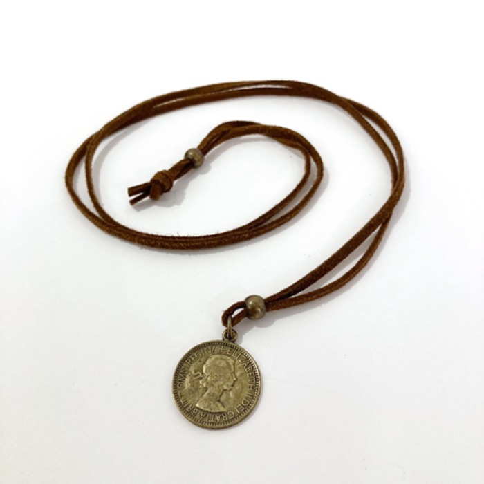 [ENGLAND]50s Elizabeth 2세 1실링 동전 pendant leather necklace.