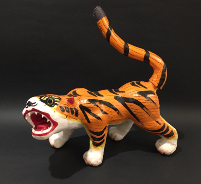 [JAPAN]70s japanese traditional “TORA(호랑이)” nodding tiger.