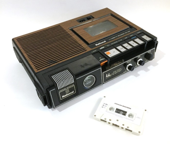 [JAPAN]80s National wood frame cassette player(카세트 플레이어).