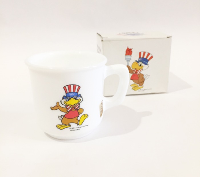 [U.S.A]1980 LA Olympic milk glass mug.