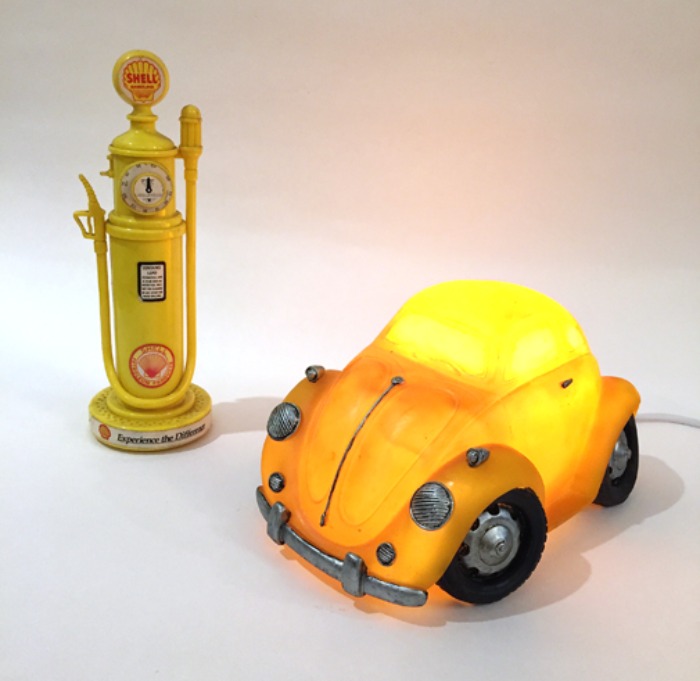 [SPAIN]90s yellow 폭스바겐 “beetle car” table lamp.