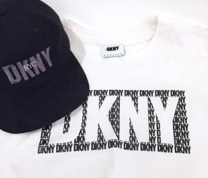 [U.S.A]90s DKNY logo T-shirt.