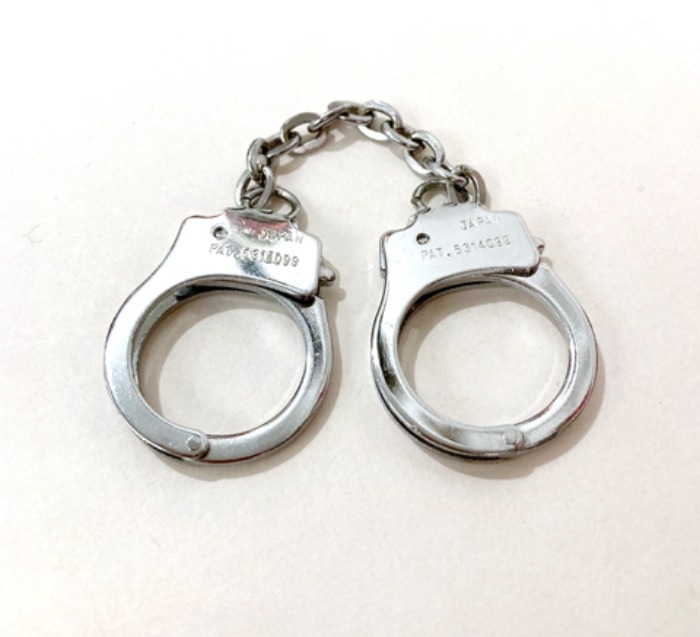 [U.S.A]90s handcuffs steel 수갑 key-holder.