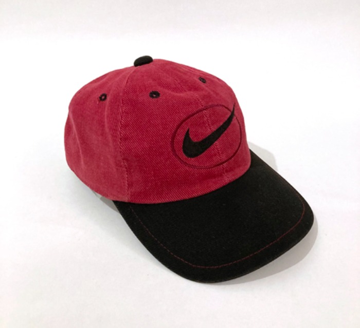 90s Nike pink washing vintage ball-cap.