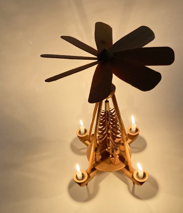 [ENGLAND]70s Vane “바람개비” hand-made wood candle-holder(캔들홀더).