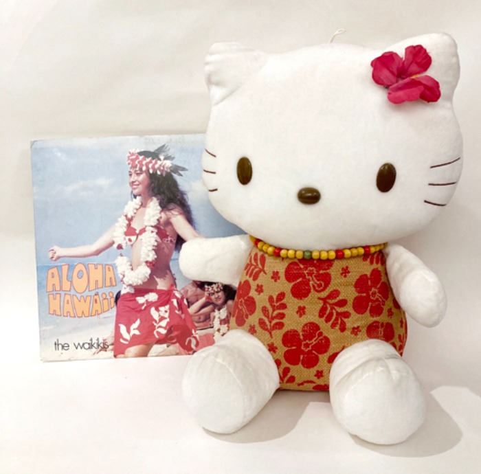 [JAPAN]&quot;Hawaii Hello Kitty&quot; big size doll(하와이 키티).