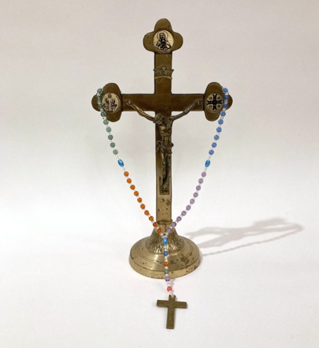 [italy]70s antique crucifix brass statue &amp; rosario necklace set.